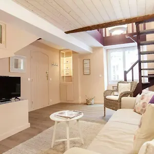  Appartement 2 Bedrooms 2 Bathrooms In Old