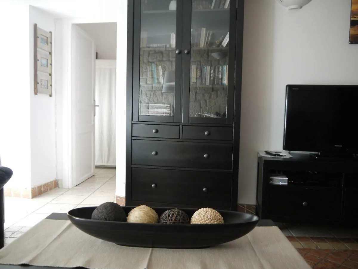 Vieille Ville, 1 bedroom apt, max 2 adults&2 kids Antibes Appartement