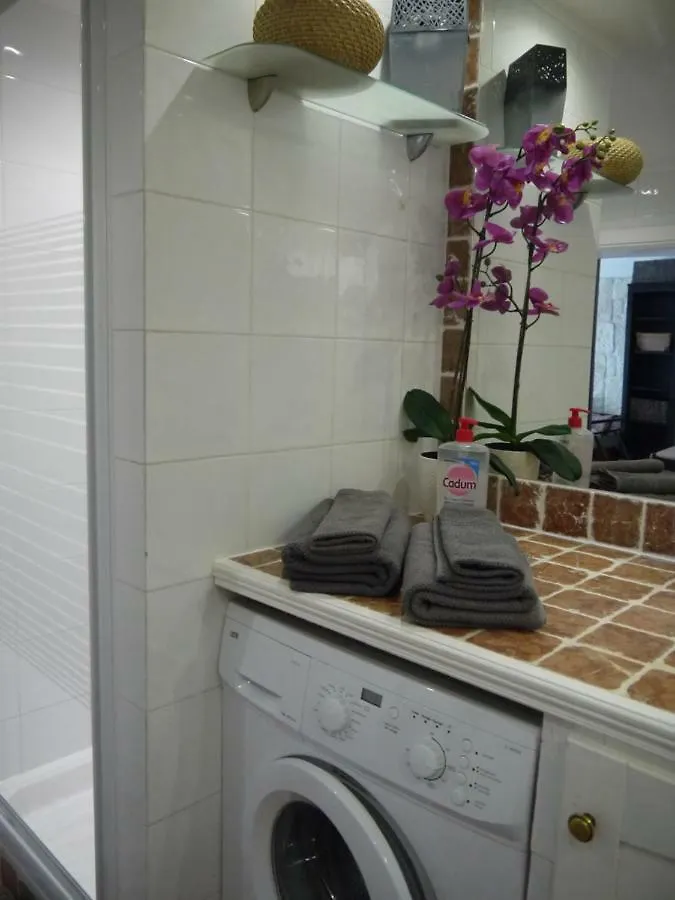 Vieille Ville, 1 bedroom apt, max 2 adults&2 kids Antibes Appartement